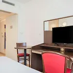 Hotel Appart'city Pau 3*