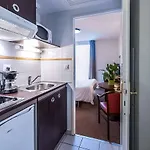 Appart'city Pau 3* Idron