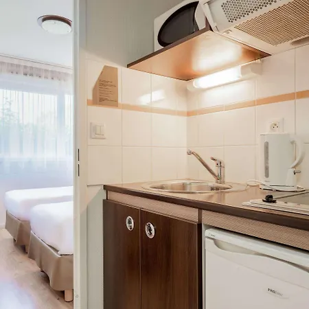 Hotel Appart'city Pau 3*