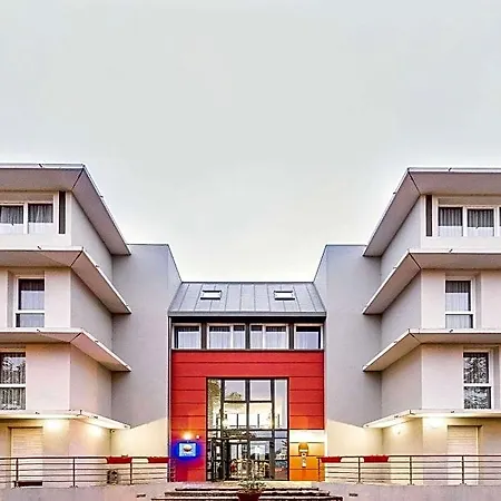Hotel Appart'city Pau 3*