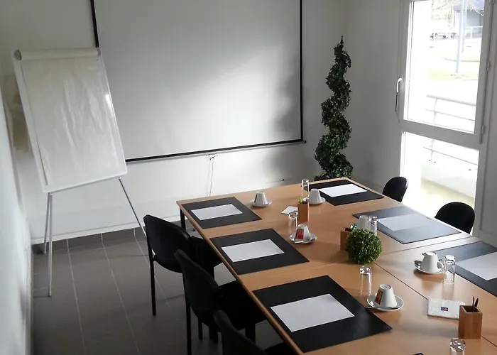 Appart'city Pau 3* 이드론