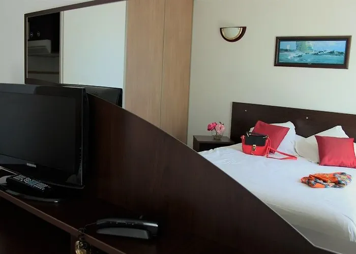 호텔 Appart'city Pau 3*