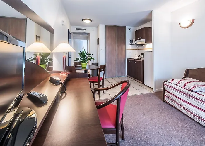 Appart'city Pau 호텔 3*