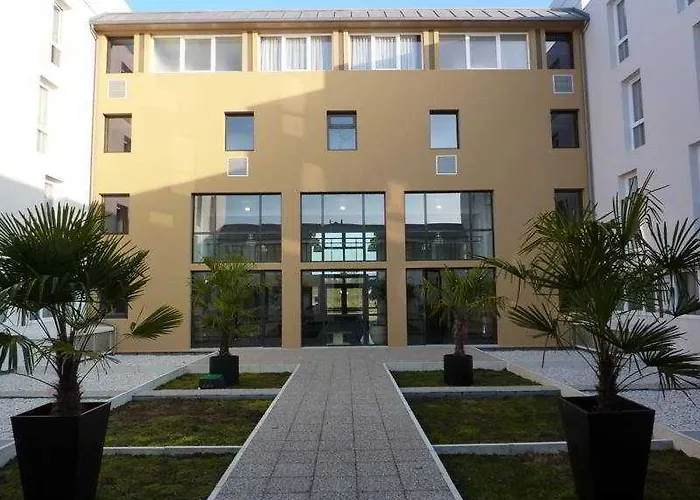 Appart'city Pau 이드론