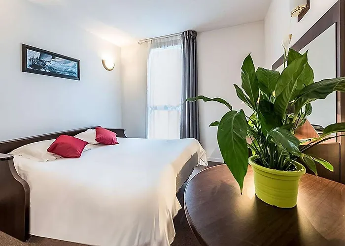 Appart'city Pau 3* 이드론