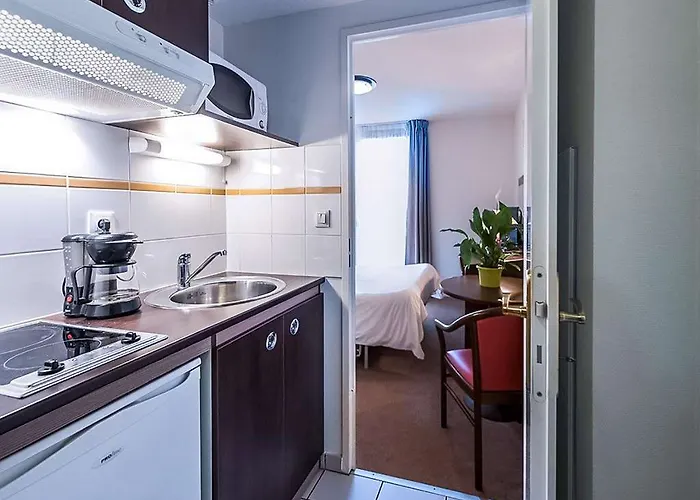 Appart'city Pau 3* Idron